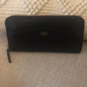 Vince Camuto wallet